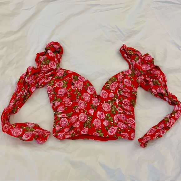 NWT ZARA Floral Print Crop/Midriff Top/Blouse  Red XS - Picture 1 of 7